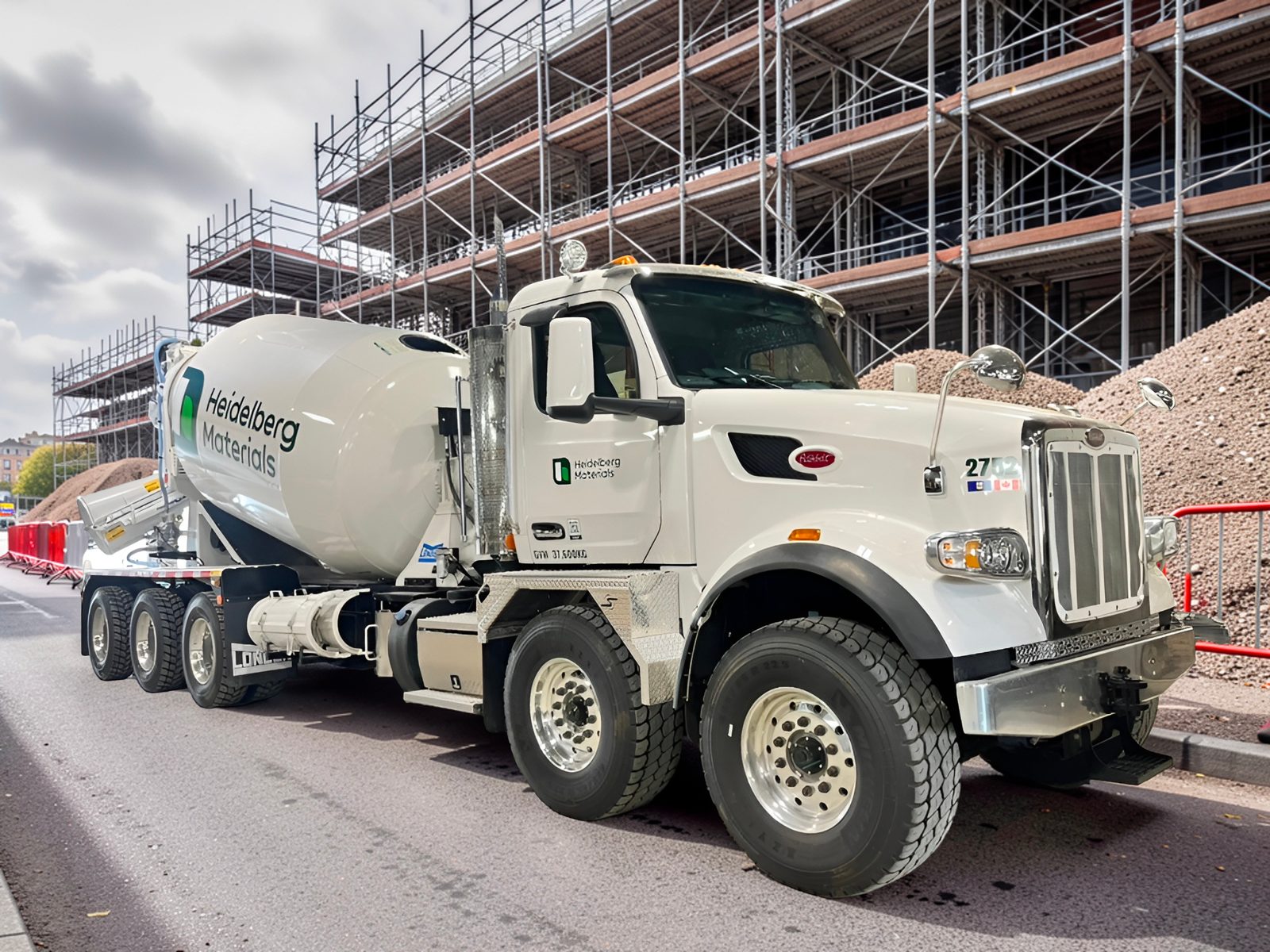 Construction fleet vehicle with KingSkinz graphics